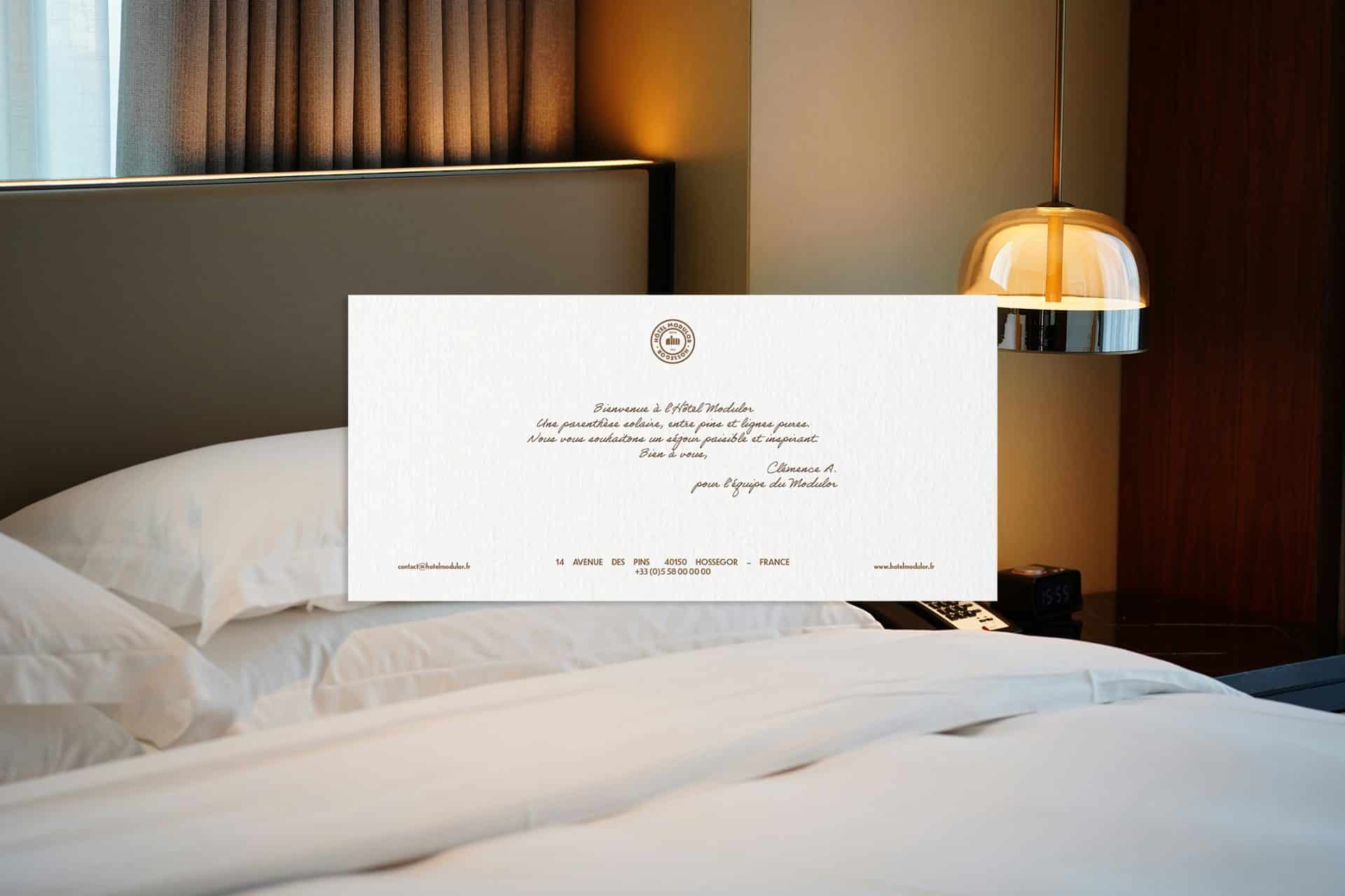 Identité Visuelle hôtel Modulor par le studio de graphisme Rhoedaé au Pays Basque